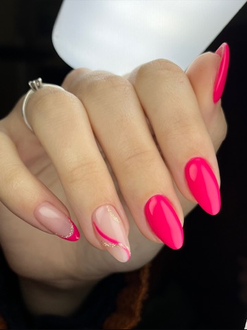 Trabalho de blindagem com detalhes em rosa e dourado